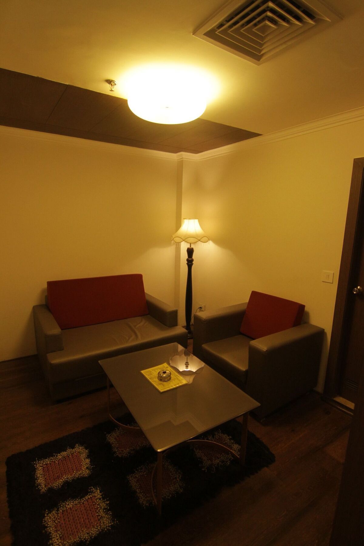 Oyo 2054 New Hotel Broadway Váránaszi Kültér fotó
