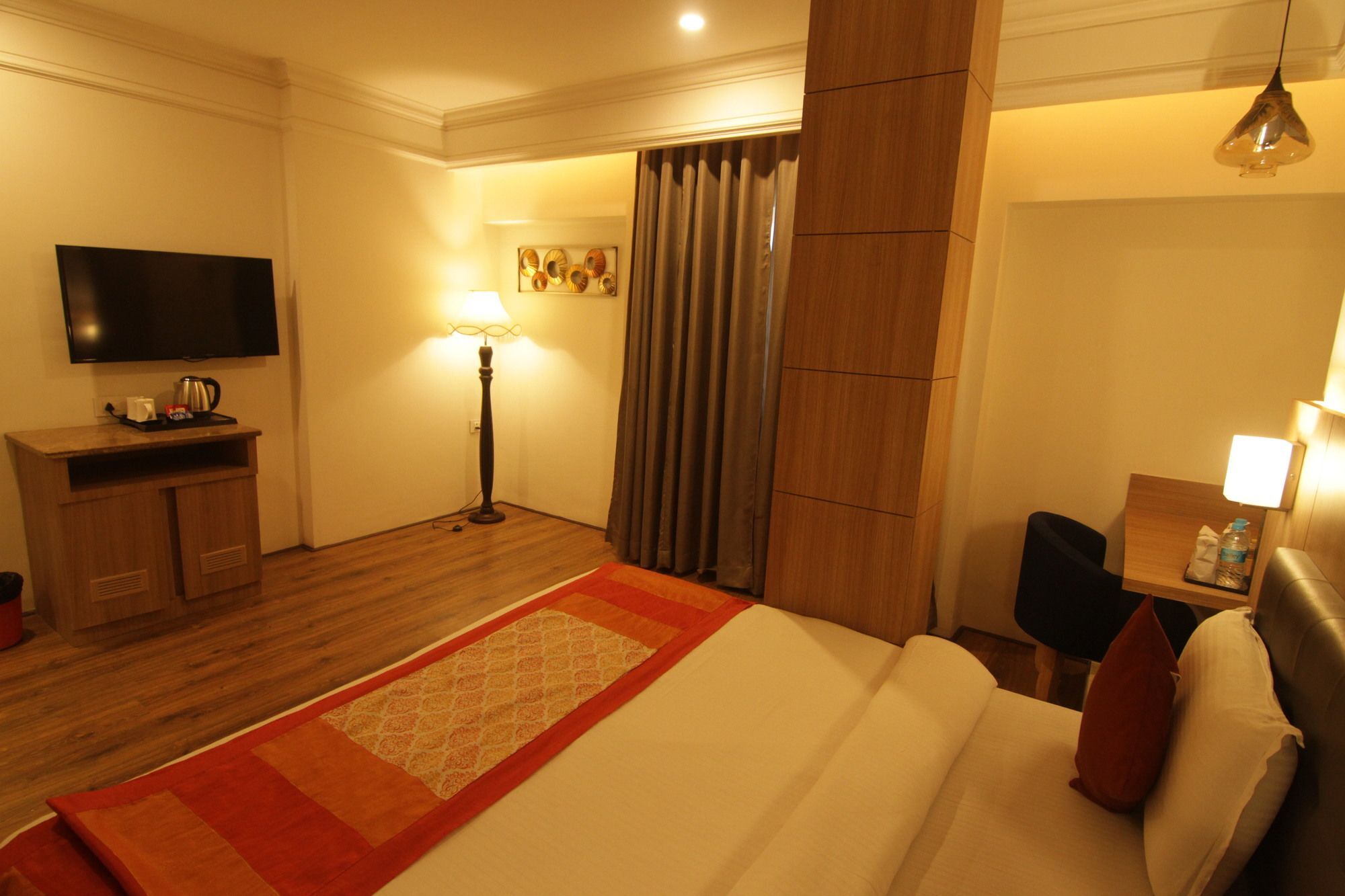 Oyo 2054 New Hotel Broadway Váránaszi Kültér fotó